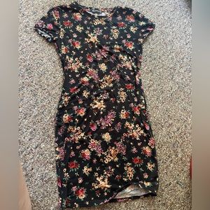 Black Floral Bodycon Dress (Lg)